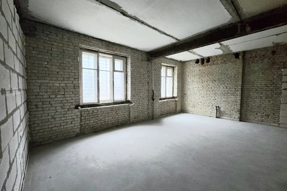 Продаётся 2-комнатная квартира, 65.7 м²