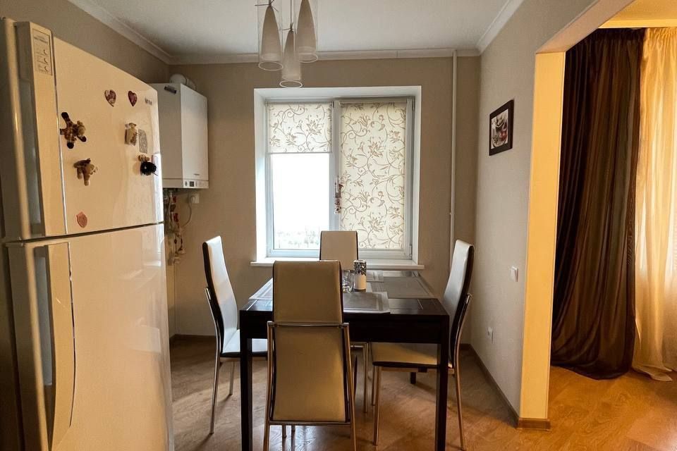 Продаётся 3-комнатная квартира, 68.3 м²