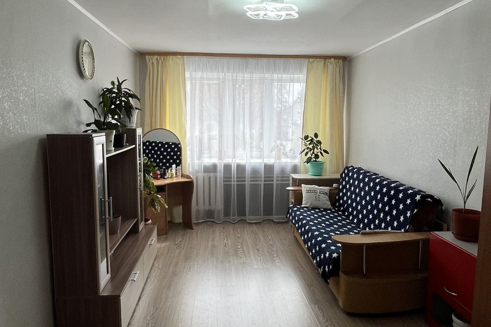 Продаётся 3-комнатная квартира, 61.5 м²