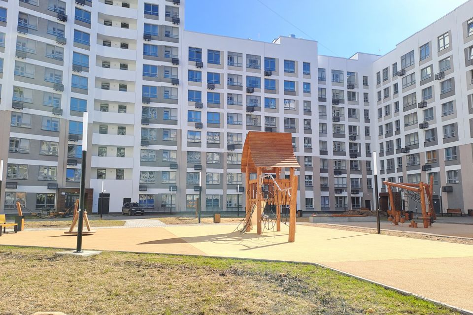 Продаётся 2-комнатная квартира, 65 м²
