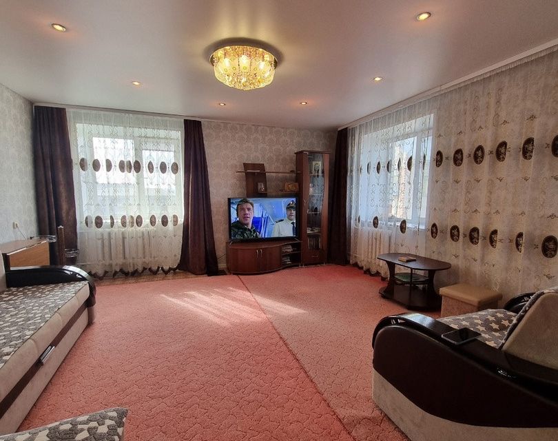 Продаётся 2-комнатная квартира, 62.4 м²