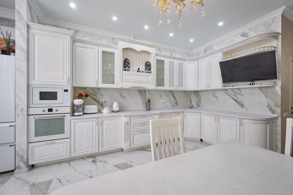 Продаётся 3-комнатная квартира, 90 м²