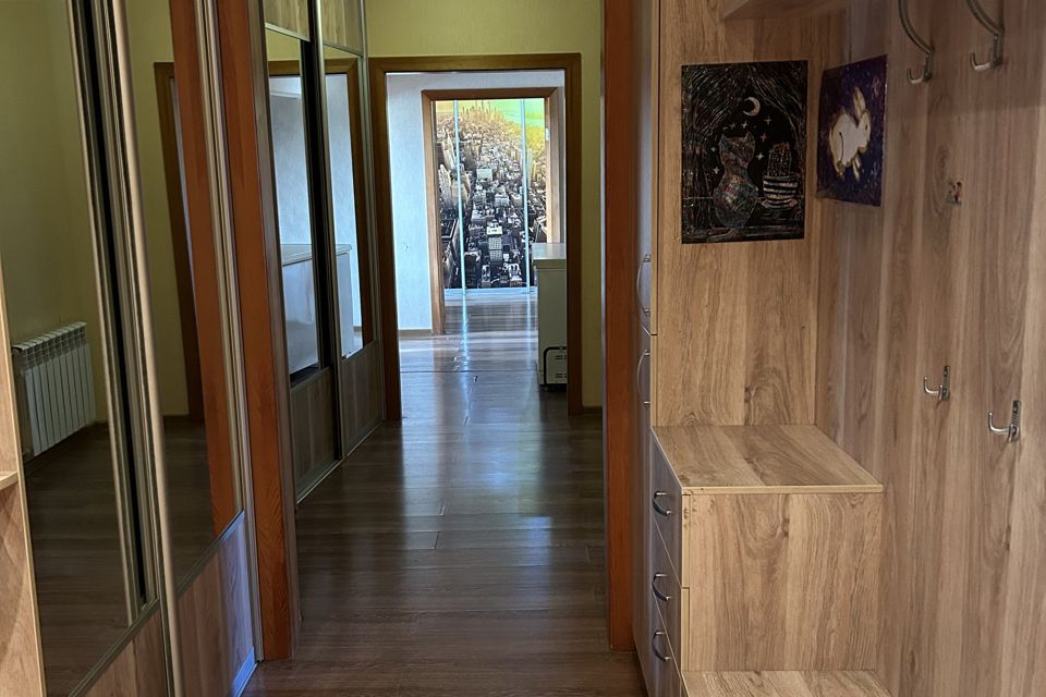 Продаётся 4-комнатная квартира, 106.59 м²