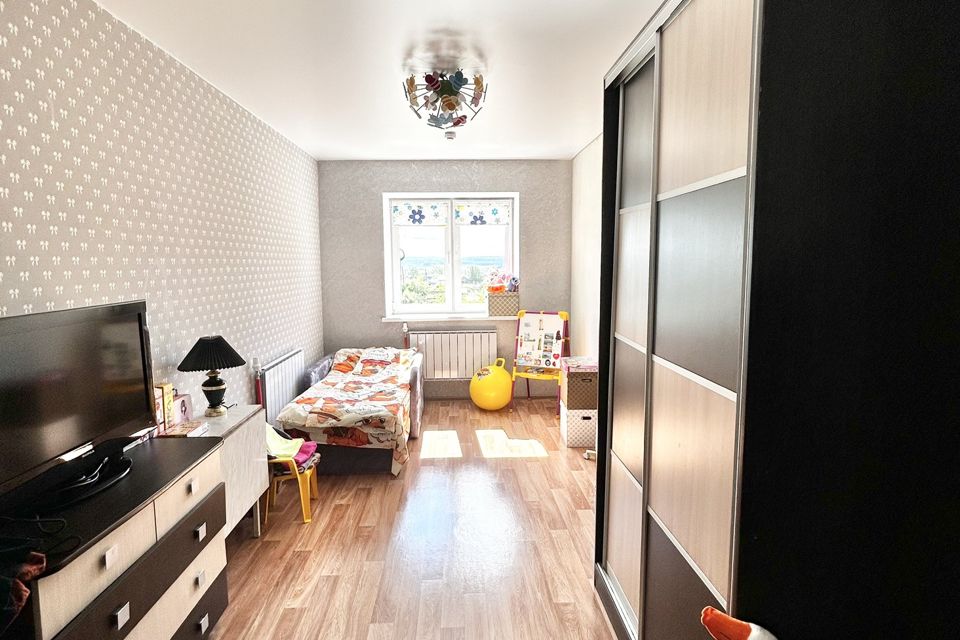Продаётся 3-комнатная квартира, 76.3 м²