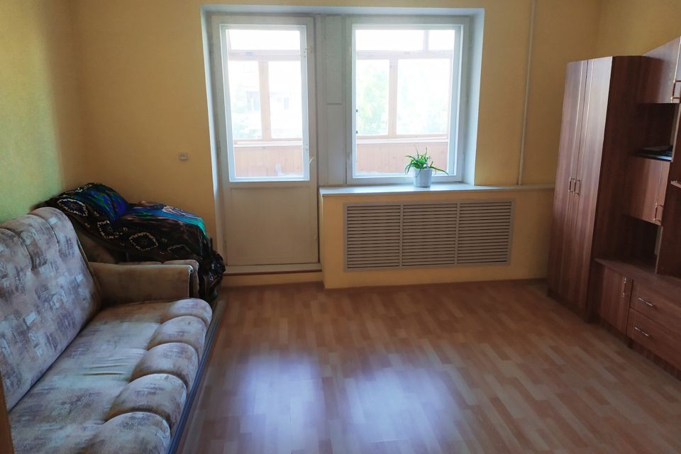 Продаётся 3-комнатная квартира, 160 м²
