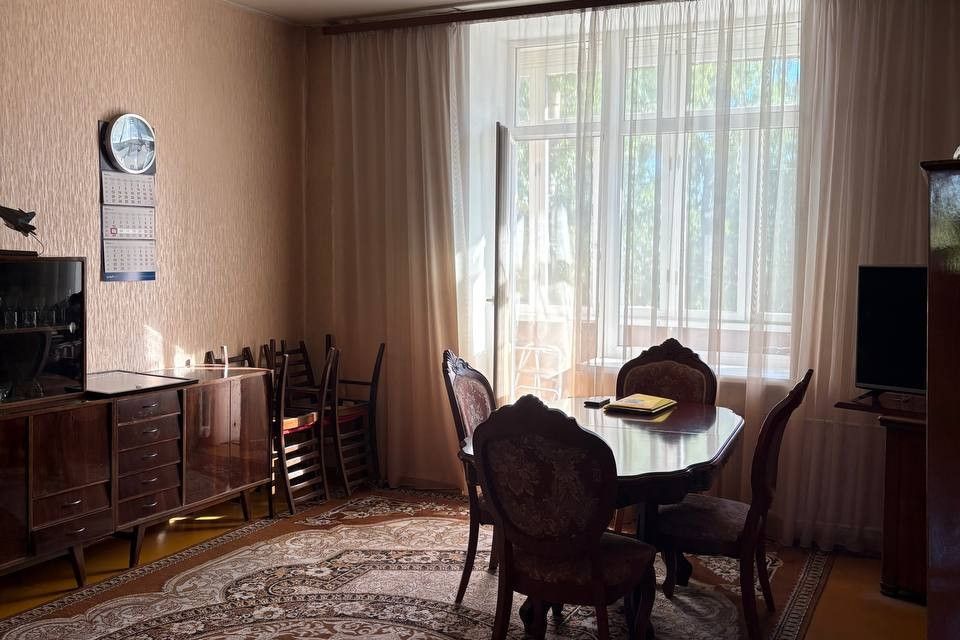 Продаётся 2-комнатная квартира, 63 м²