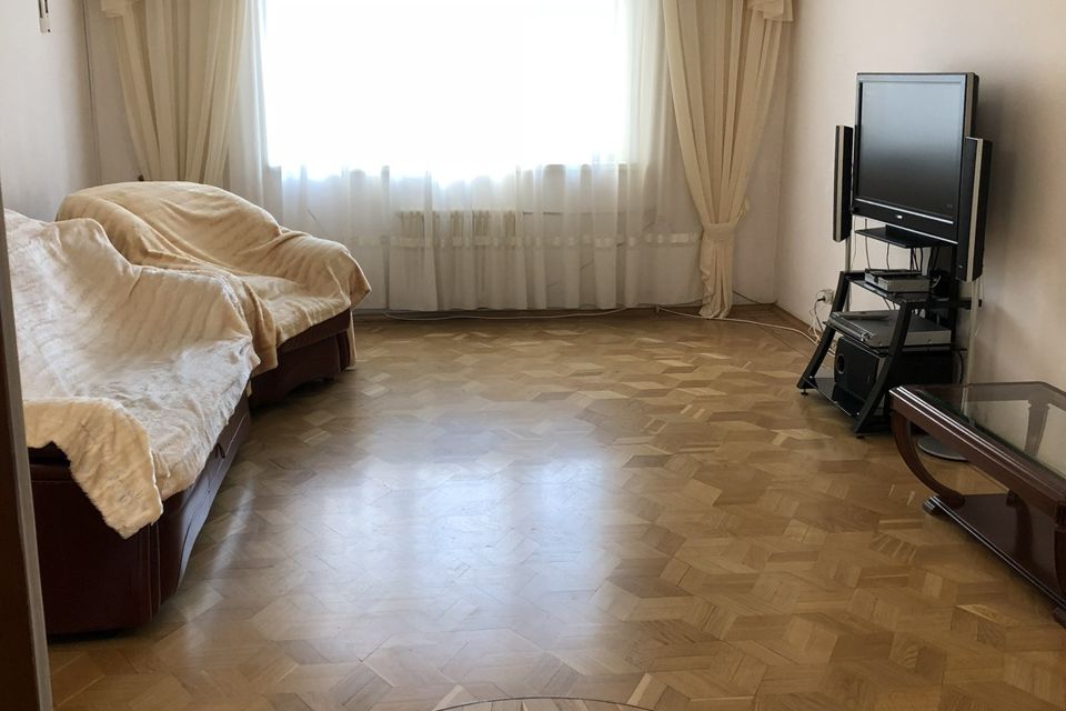 Сдаётся 3-комнатная квартира, 83 м²