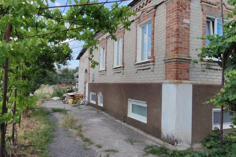 Продаётся 2-этажный дом, 181.3 м²