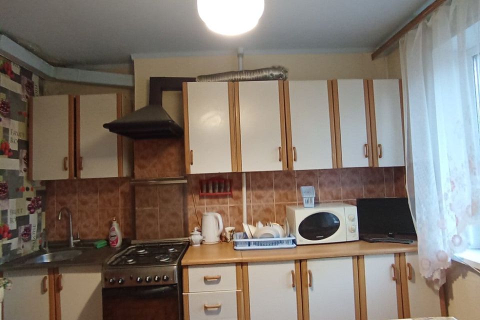 Продаётся 3-комнатная квартира, 57.1 м²