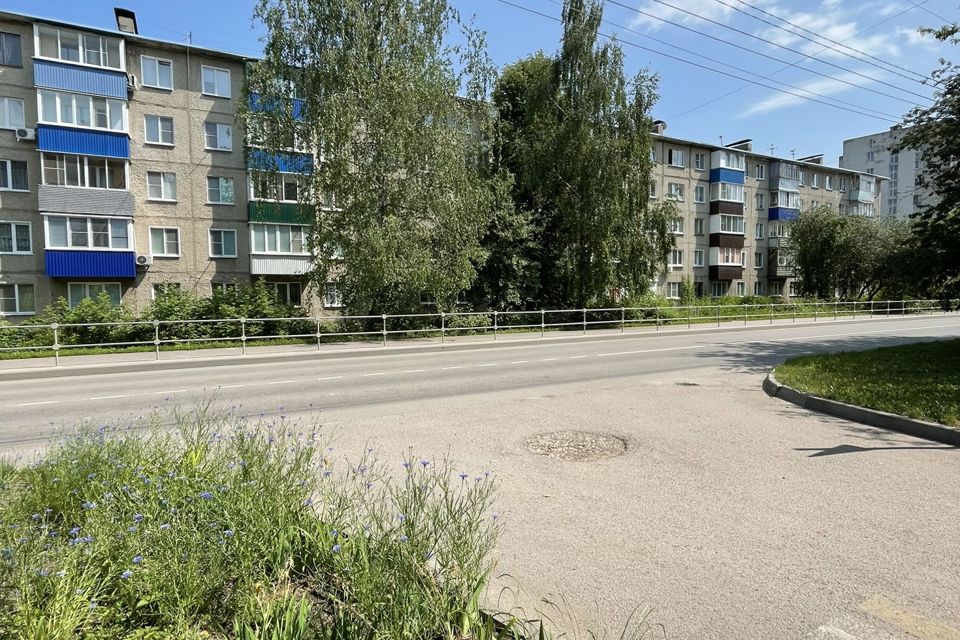 Продаётся 4-комнатная квартира, 61 м²