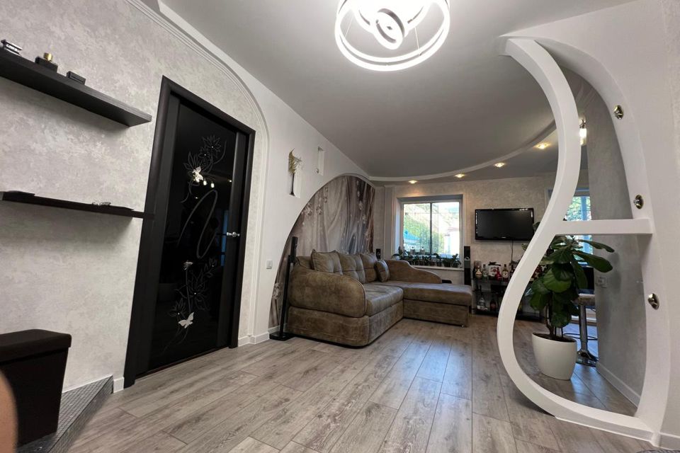 Продаётся 4-комнатная квартира, 78.8 м²