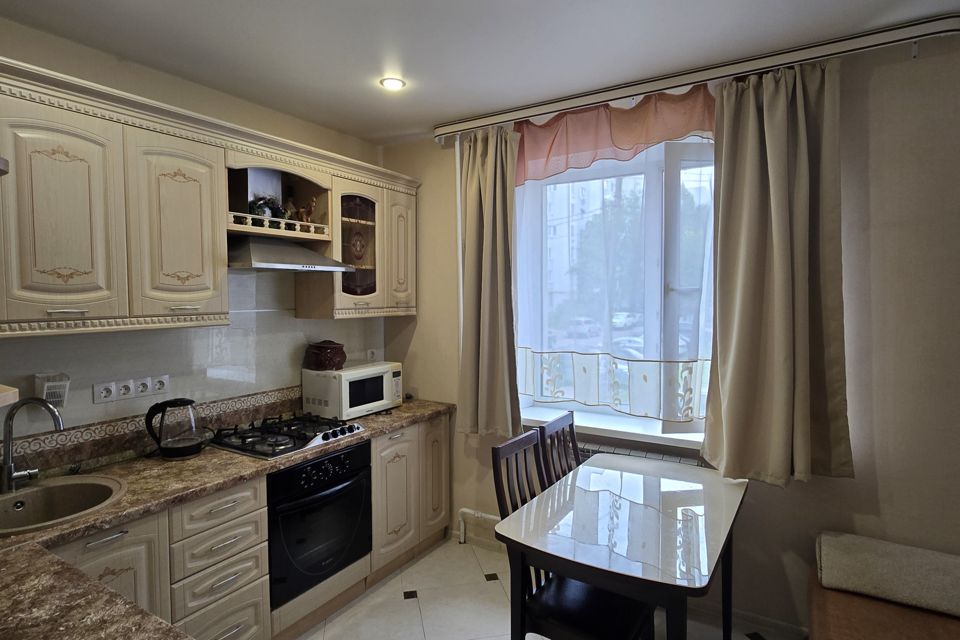 Продаётся 1-комнатная квартира, 37.7 м²