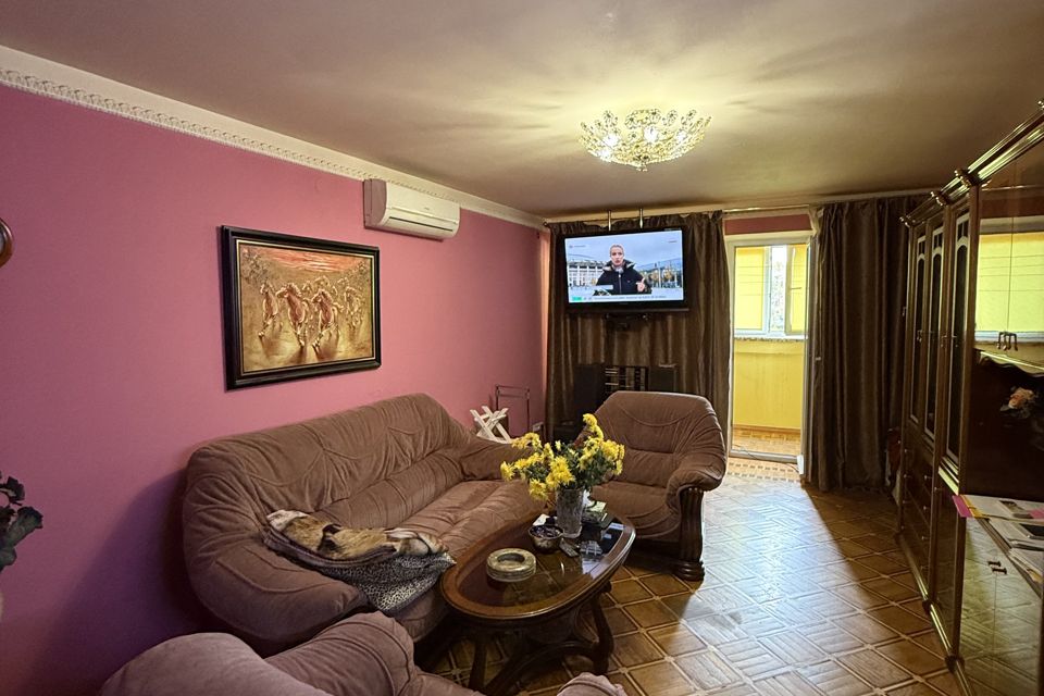 Продаётся 4-комнатная квартира, 99.4 м²