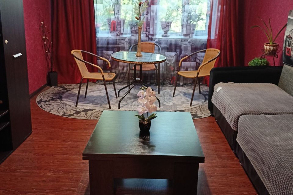 Продаётся 3-комнатная квартира, 67.4 м²