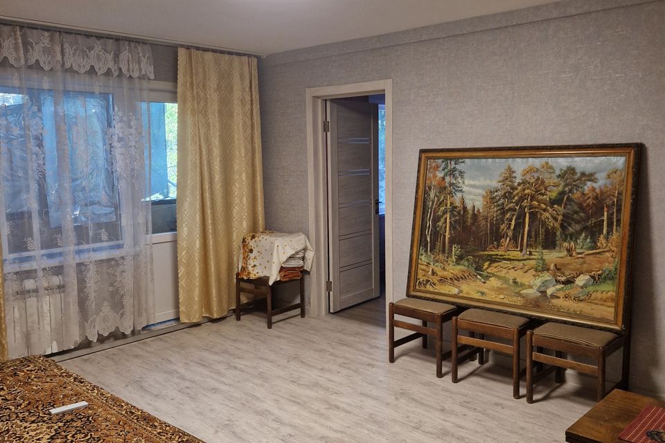 Продаётся 3-комнатная квартира, 56.3 м²