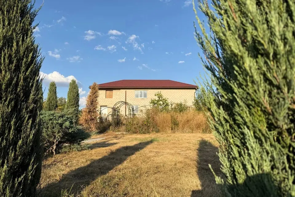 Продаётся 2-этажный дом, 375 м²