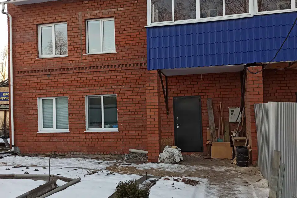 Продаётся 2-этажный дом, 185 м²