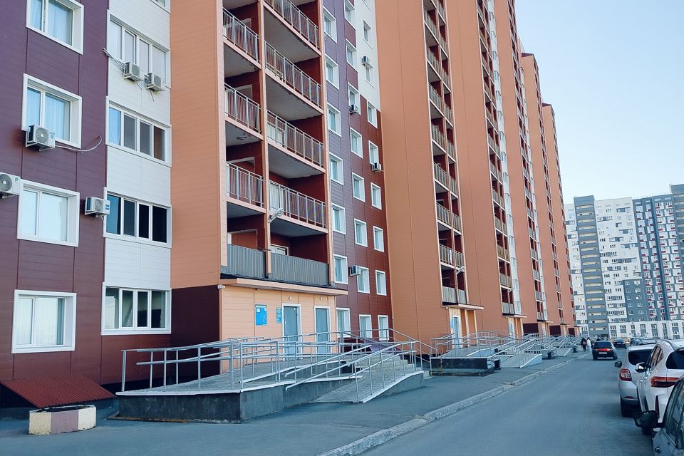 Продаётся 1-комнатная квартира, 37.3 м²