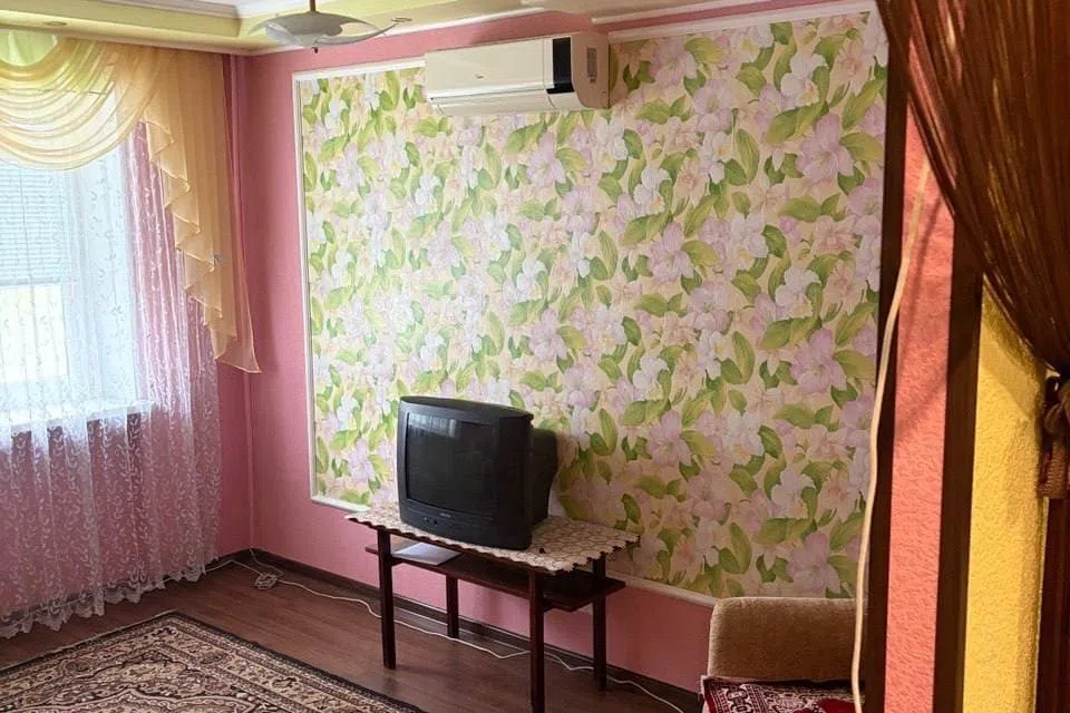 Продаётся 3-комнатная квартира, 61.6 м²
