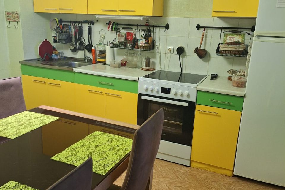 Продаётся 2-комнатная квартира, 63.7 м²