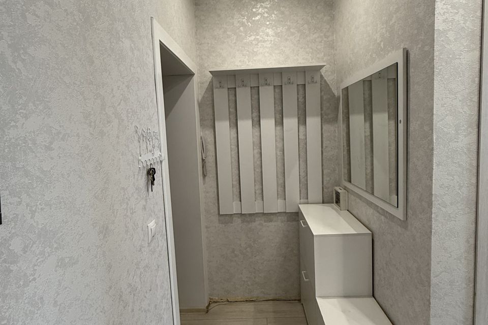 Продаётся 1-комнатная квартира, 37.8 м²