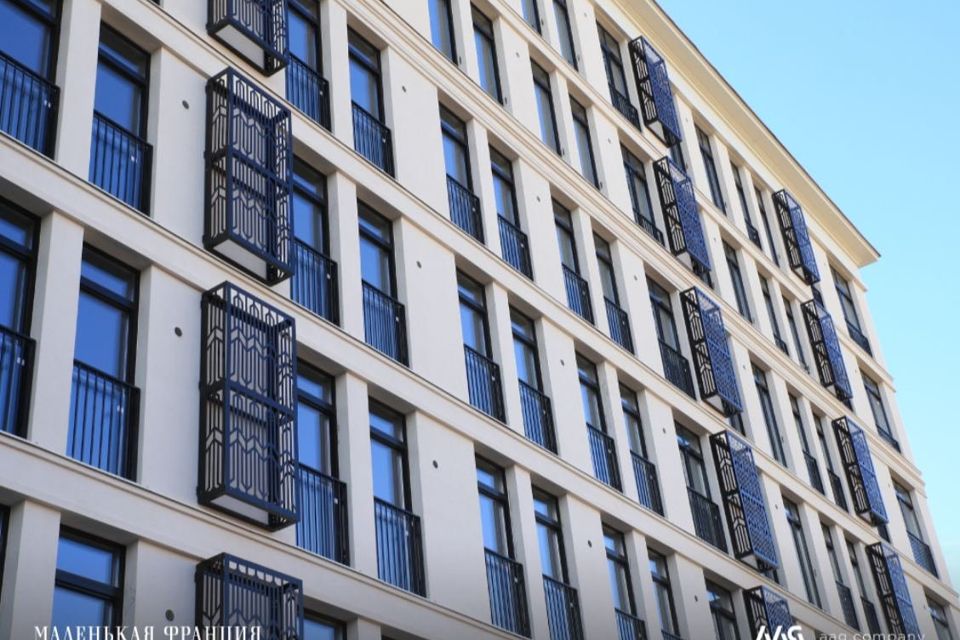 Продаётся 4-комнатная квартира, 155 м²