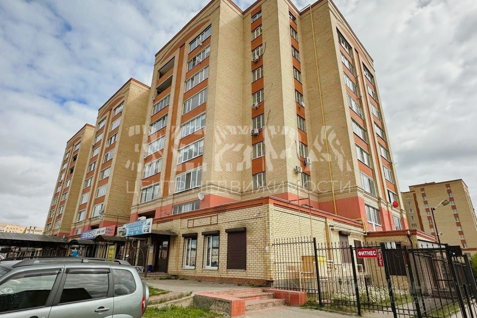 Продаётся 2-комнатная квартира, 65.4 м²
