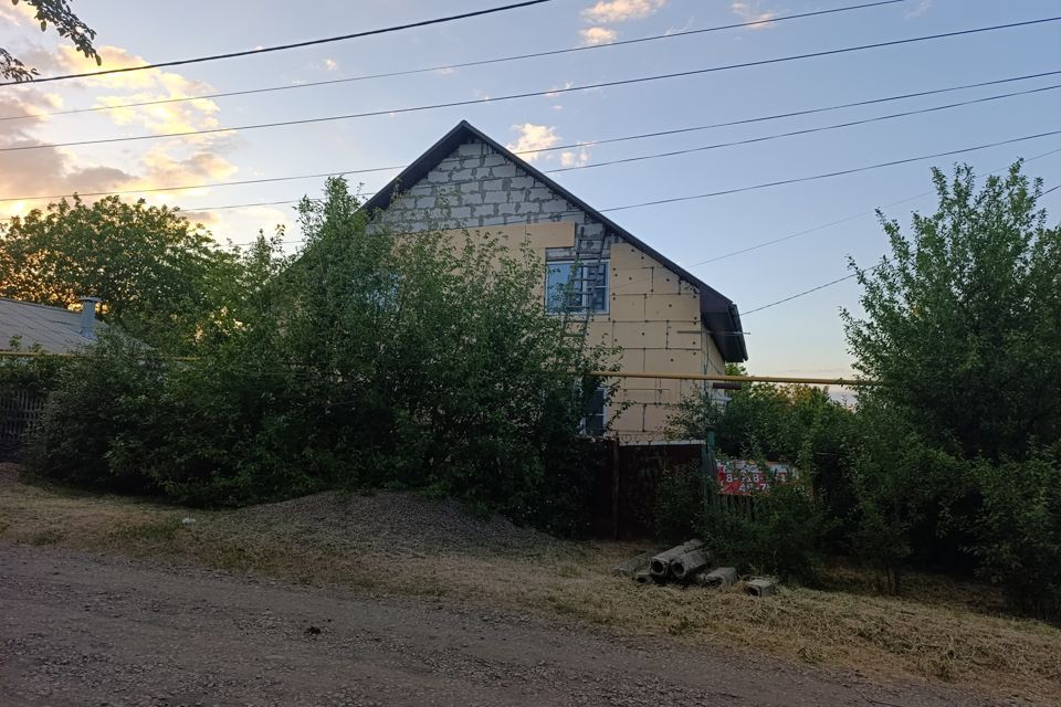 Продаётся 2-этажный дом, 175 м²