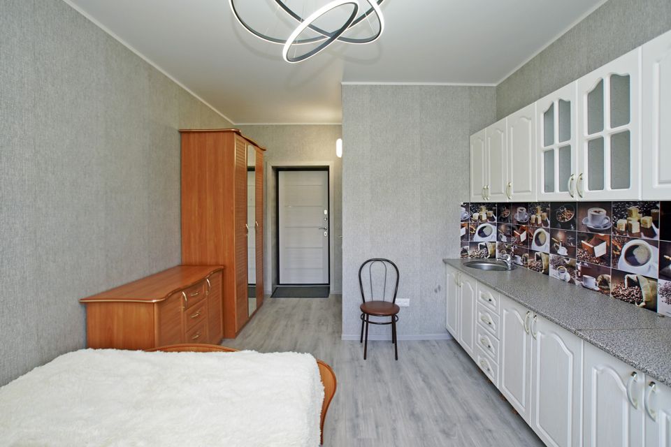 Продаётся комната в 5-комн. квартире, 18.6 м²