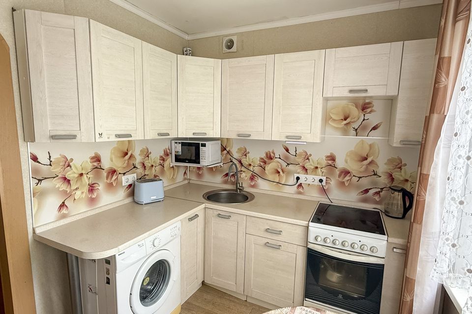 Продаётся 2-комнатная квартира, 55.5 м²
