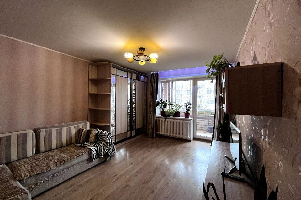 Продаётся 3-комнатная квартира, 60 м²