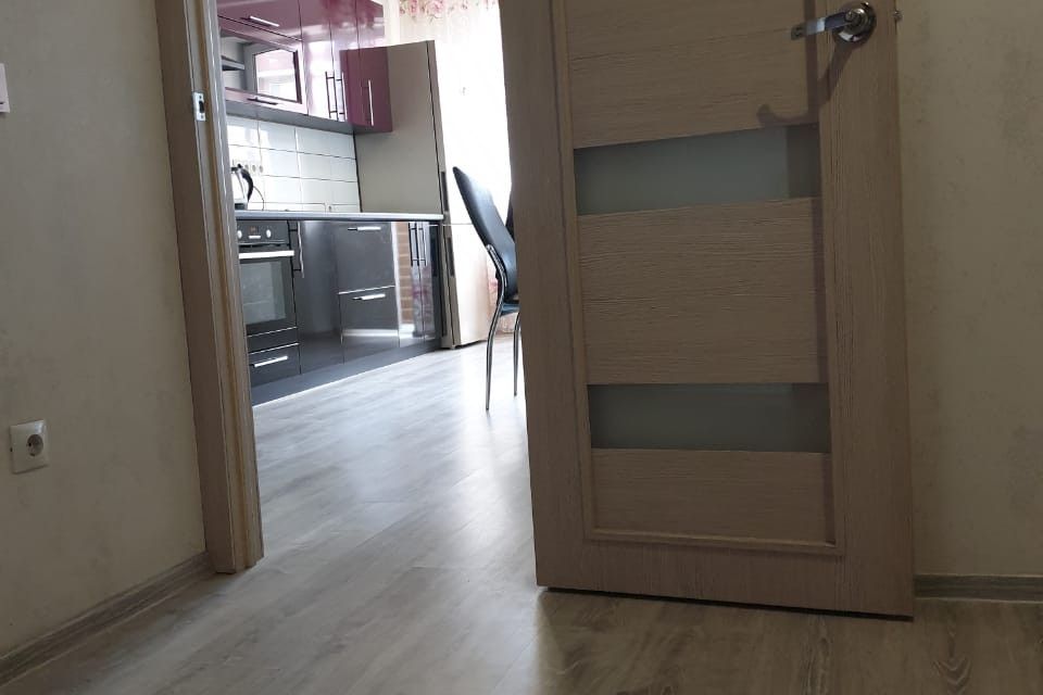 Сдаётся 2-комнатная квартира, 65 м²