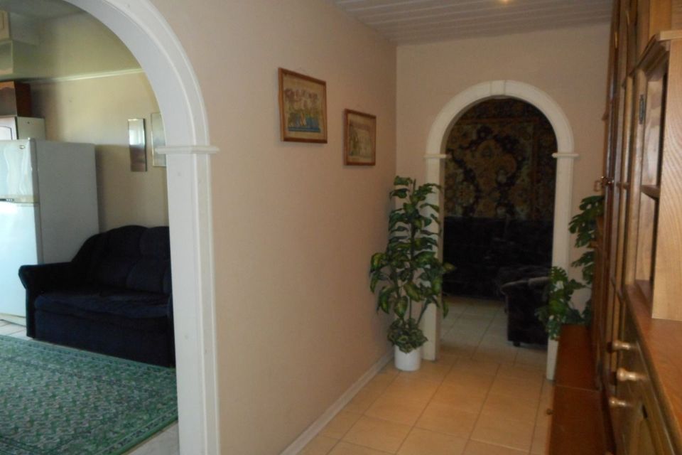 Сдаётся 2-комнатная квартира, 55 м²