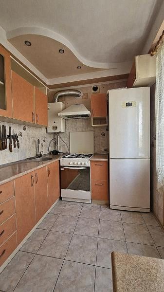 Продаётся 4-комнатная квартира, 68 м²