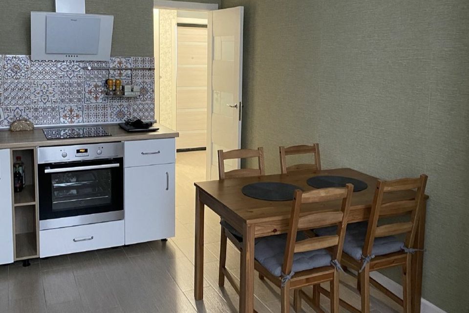 Продаётся 1-комнатная квартира, 37.7 м²