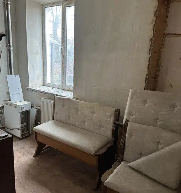 Продаётся 4-комнатная квартира, 64.9 м²