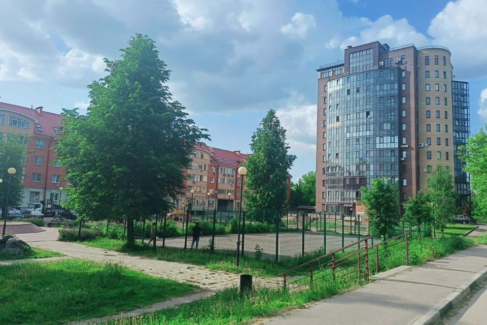 Продаётся 3-комнатная квартира, 98.4 м²