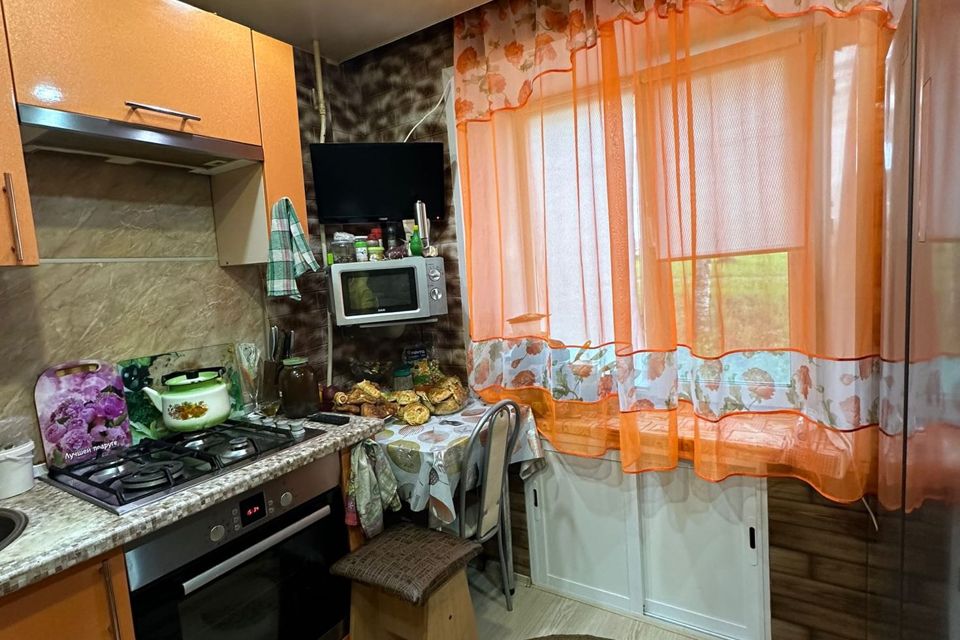 Продаётся 3-комнатная квартира, 63.5 м²