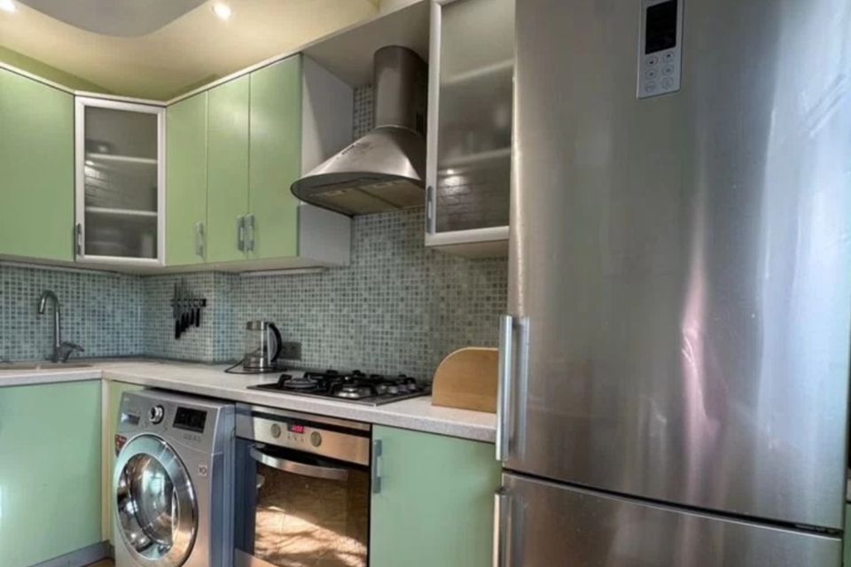 Продаётся 4-комнатная квартира, 85 м²