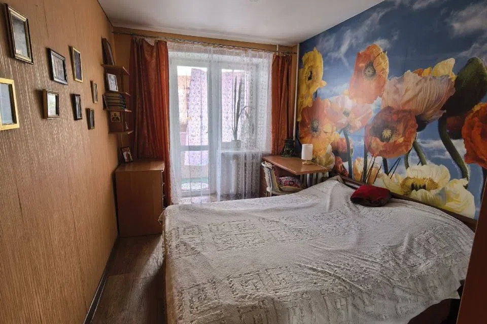 Продаётся 4-комнатная квартира, 69.3 м²