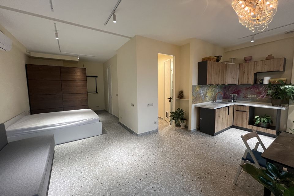 Продаётся 1-комнатная квартира, 50 м²