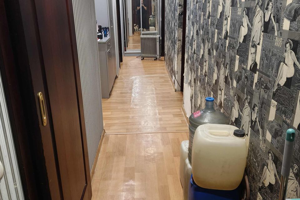 Продаётся 4-комнатная квартира, 66 м²