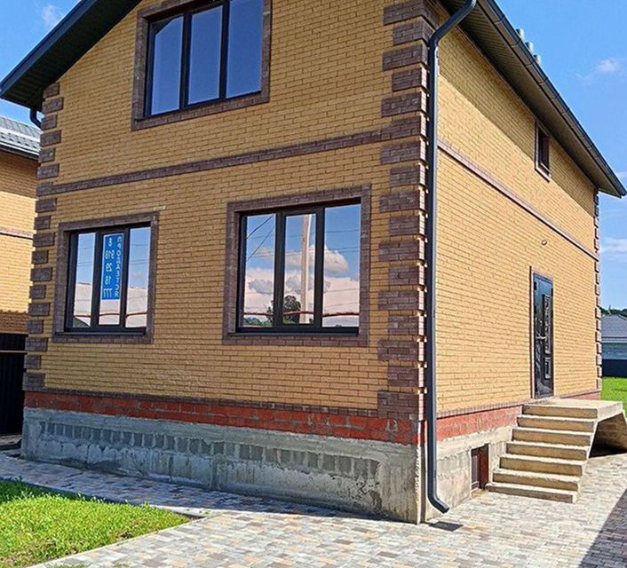 Продаётся 2-этажный дом, 130 м²