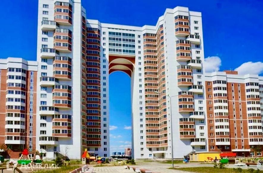 Продаётся 4-комнатная квартира, 128 м²
