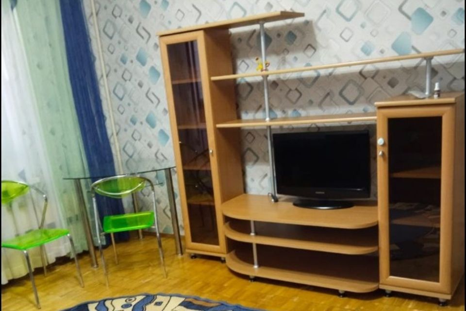 Сдаётся 2-комнатная квартира, 60 м²