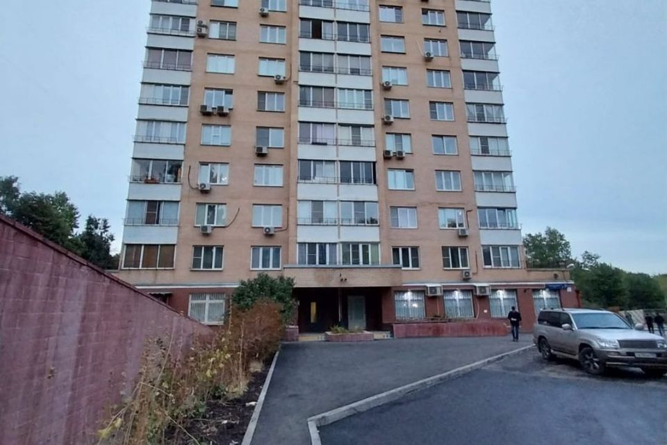 Продаётся 1-комнатная квартира, 42 м²