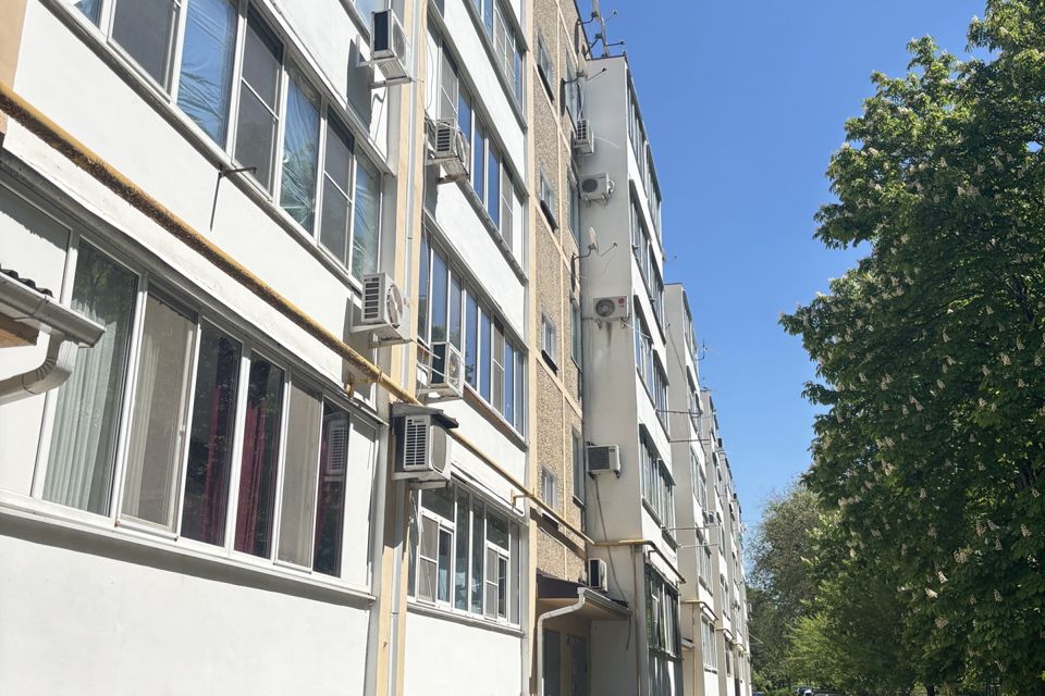 Продаётся 4-комнатная квартира, 81 м²