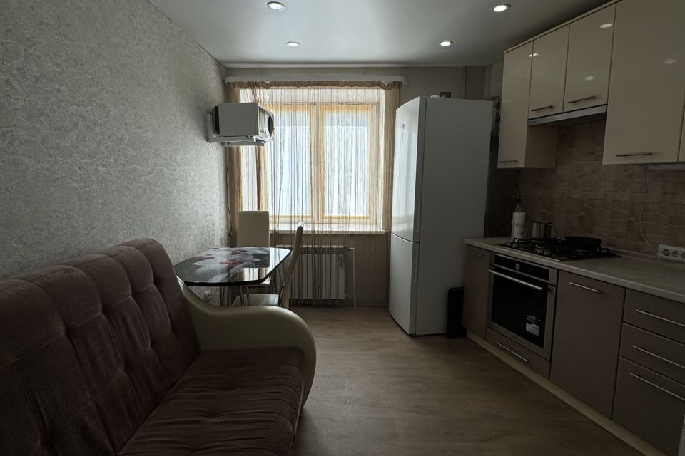 Продаётся 1-комнатная квартира, 37.3 м²