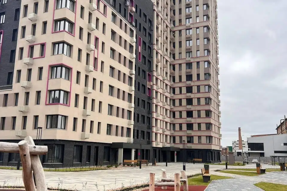 Продаётся 4-комнатная квартира, 82 м²