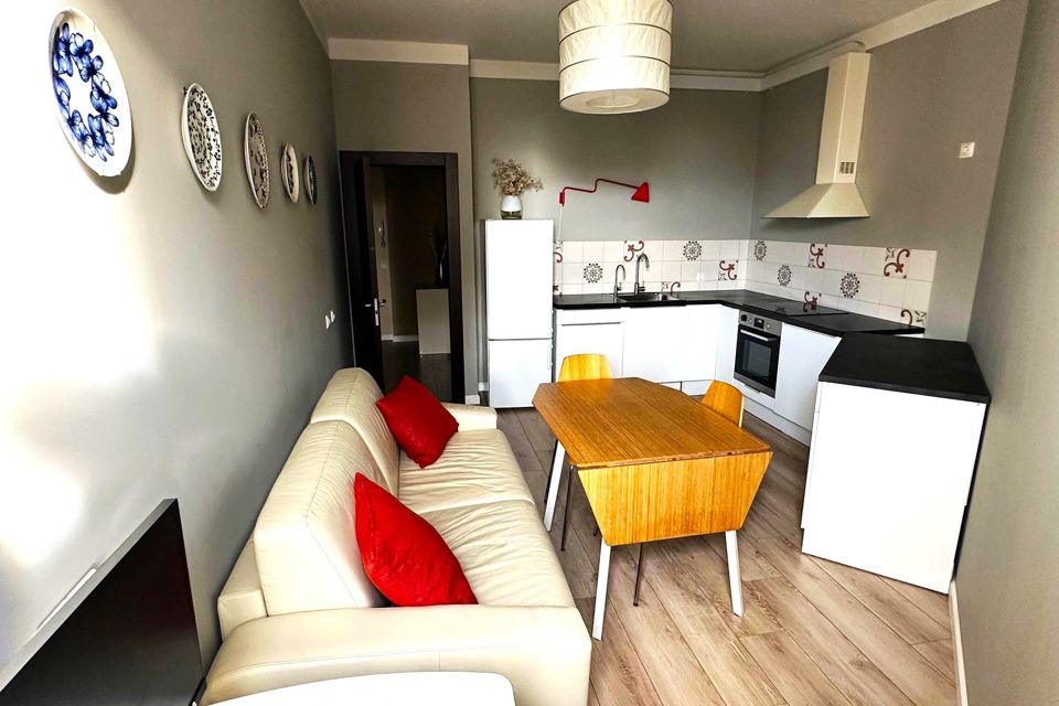 Продаётся 1-комнатная квартира, 54.5 м²